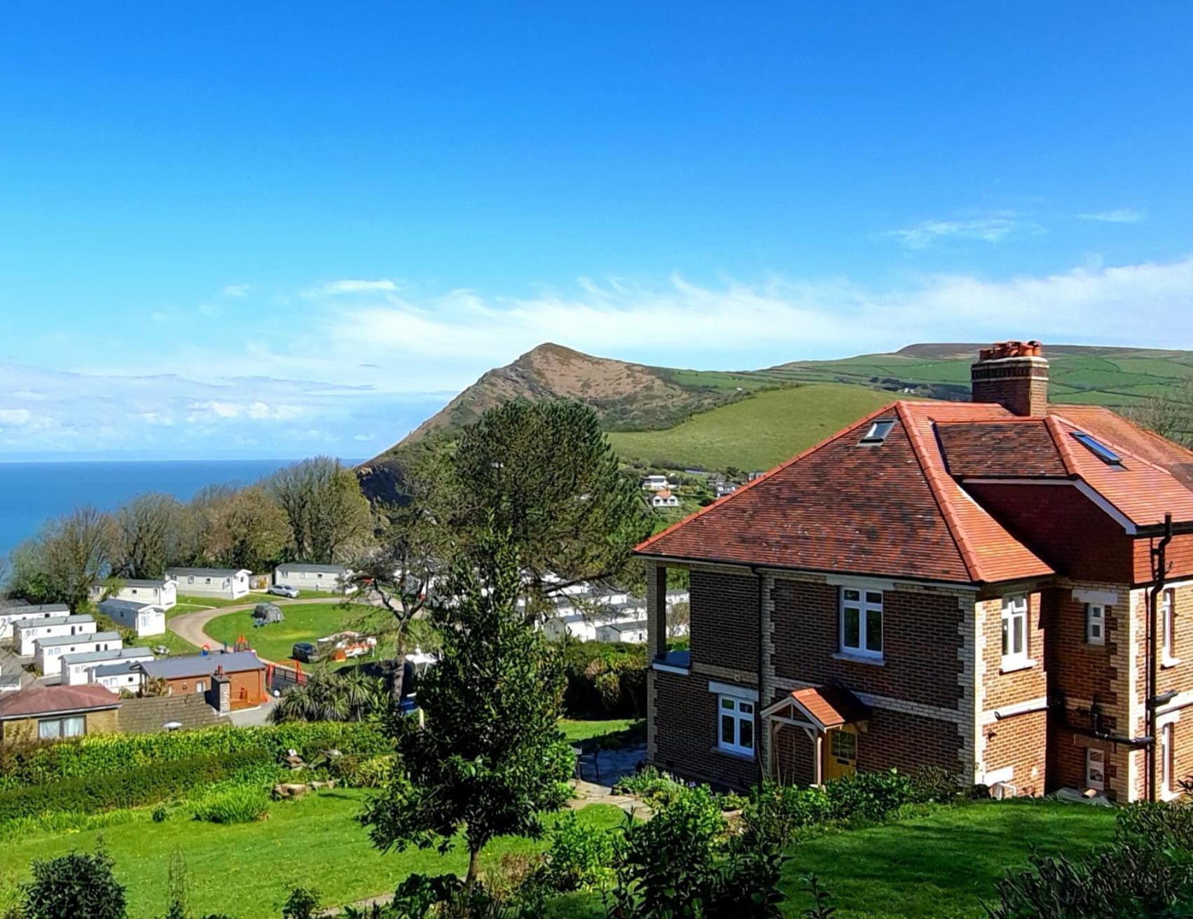 Newberry Wood Guesthouse Ilfracombe Exterior photo